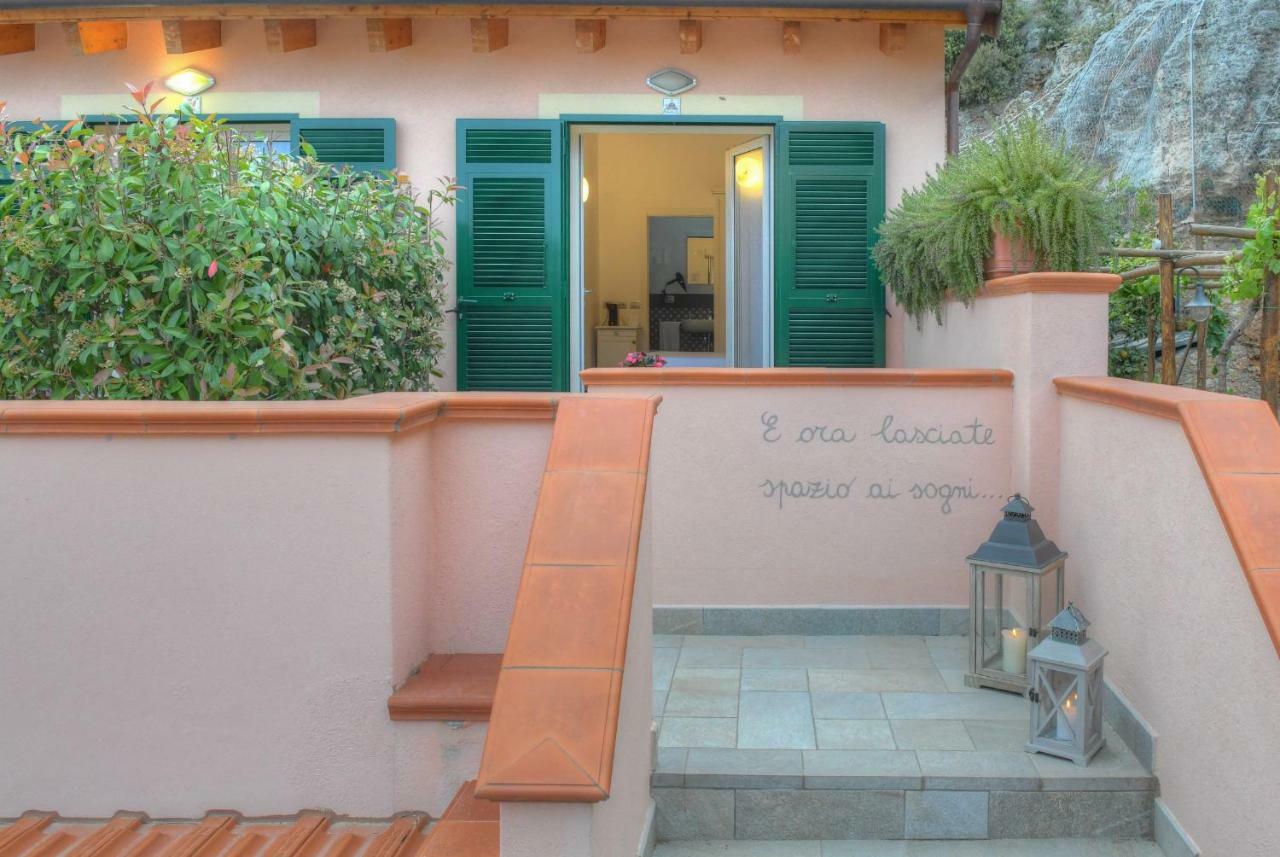 La Locanda Di Cucco Finale Ligure Exteriör bild